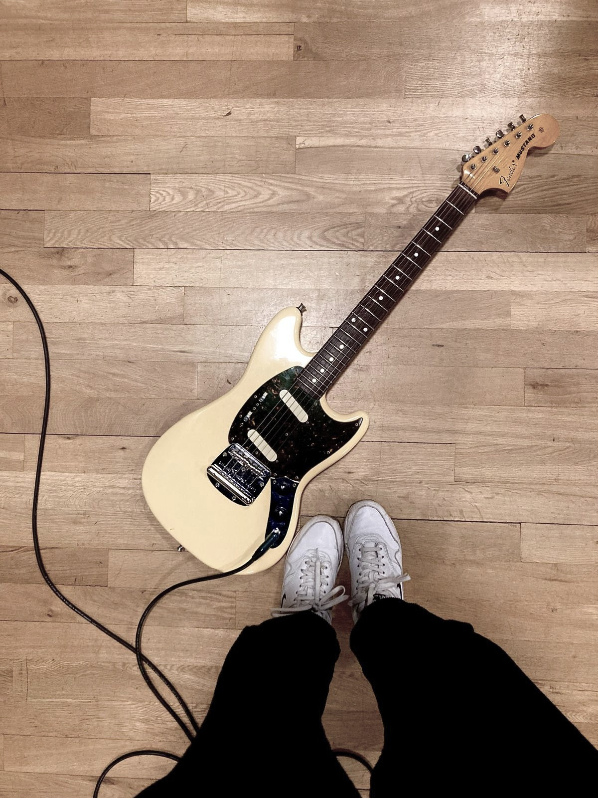 Fender_f8373784-b6e2-44c3-b444-4d13b0866d99.jpg