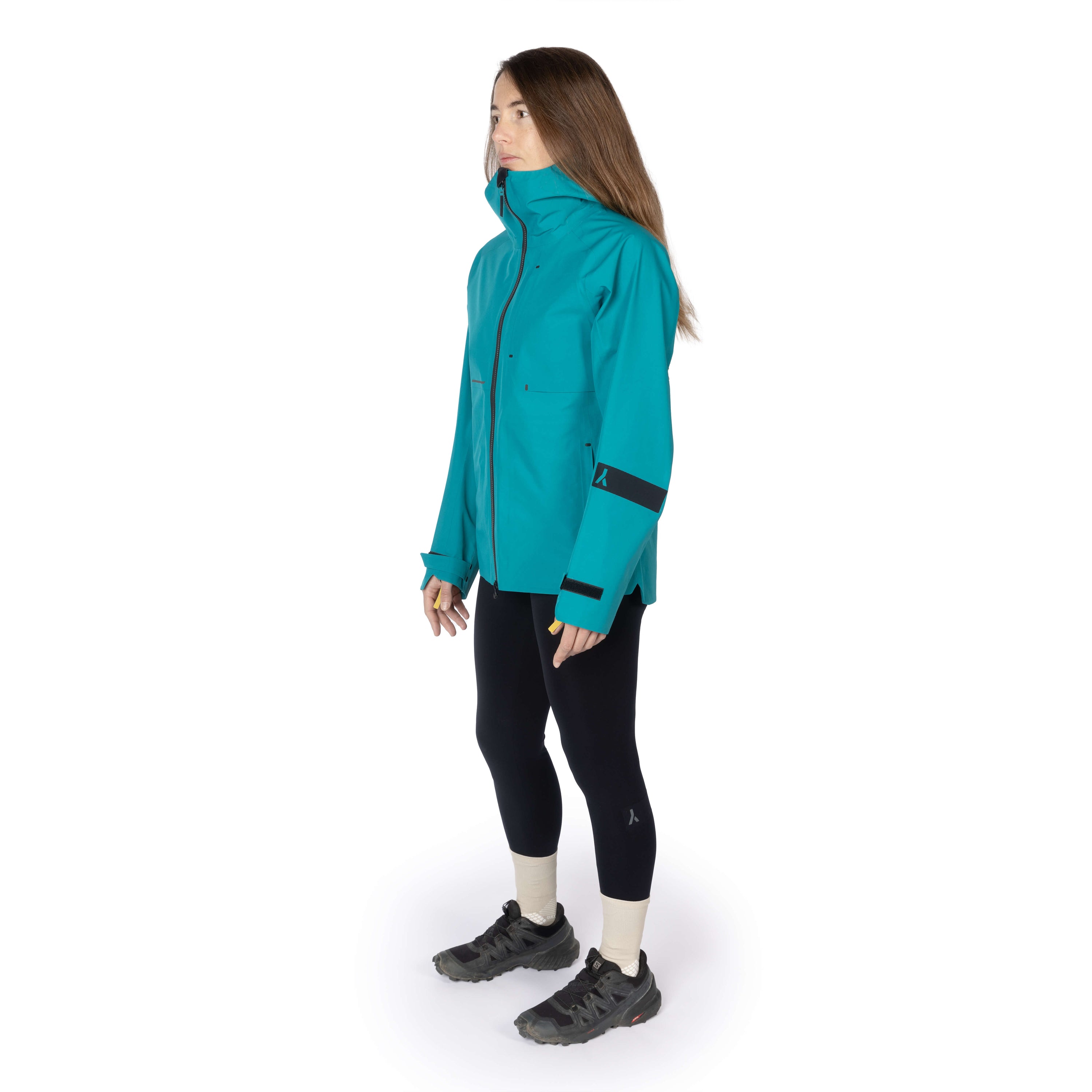 veste shell 3 couches membrane imperméable et respirante.  Fabriquée en france. Recyclée et recyclable. Style et look gorpcore.