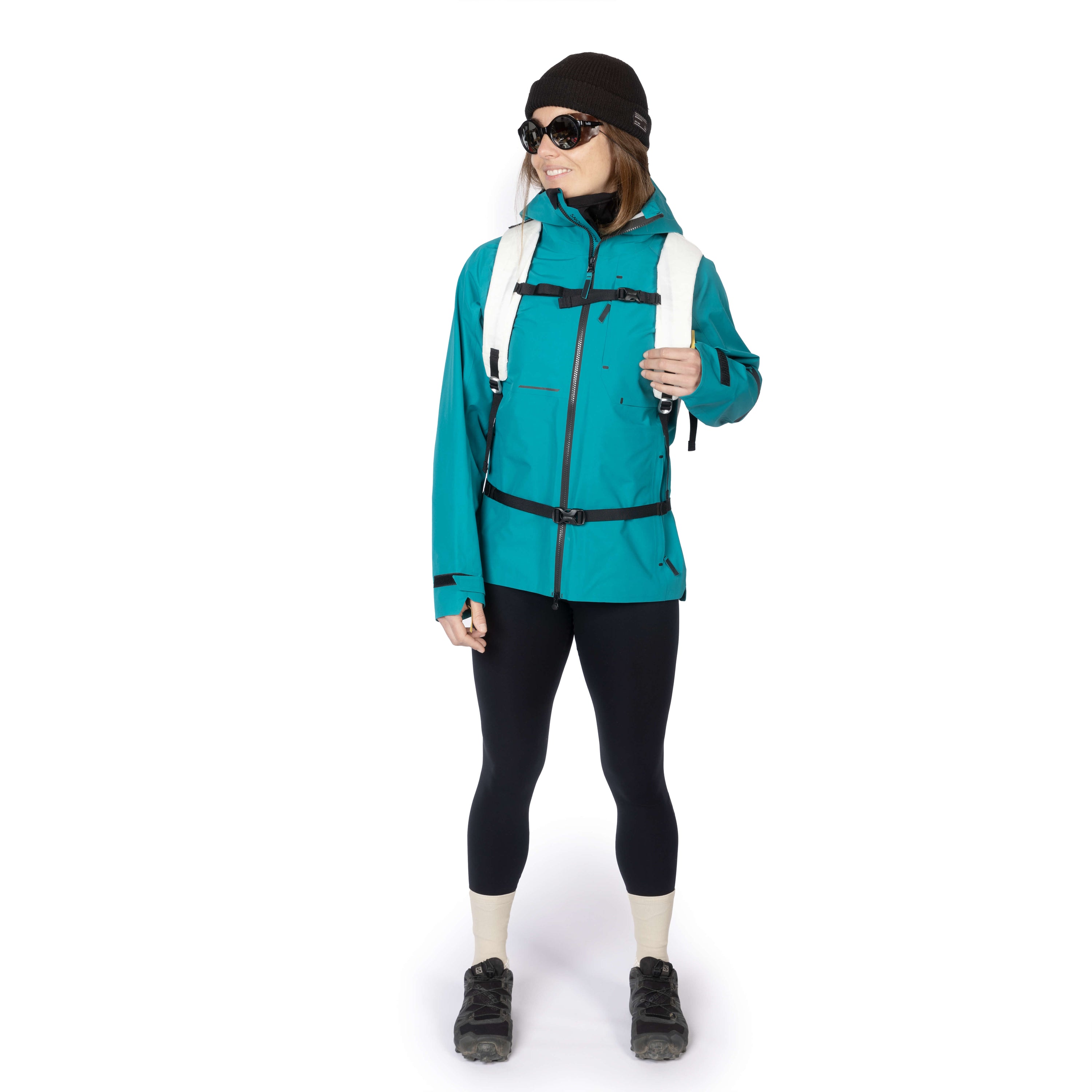 veste shell 3 couches membrane imperméable et respirante.  Fabriquée en france. Recyclée et recyclable. Style et look gorpcore.