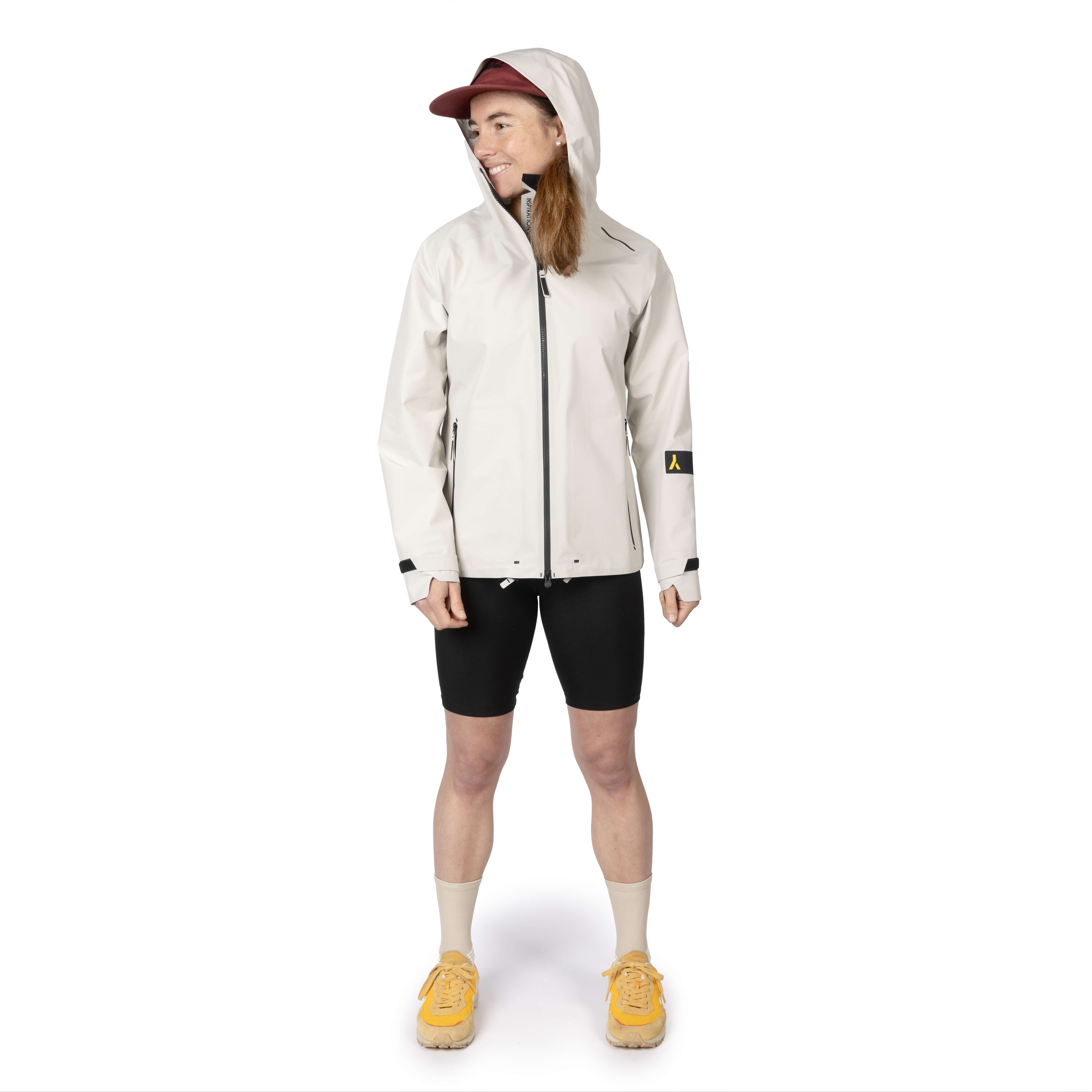veste shell 3 couches membrane imperméable et respirante.  Fabriquée en france. Recyclée et recyclable. Style et look gorpcore.