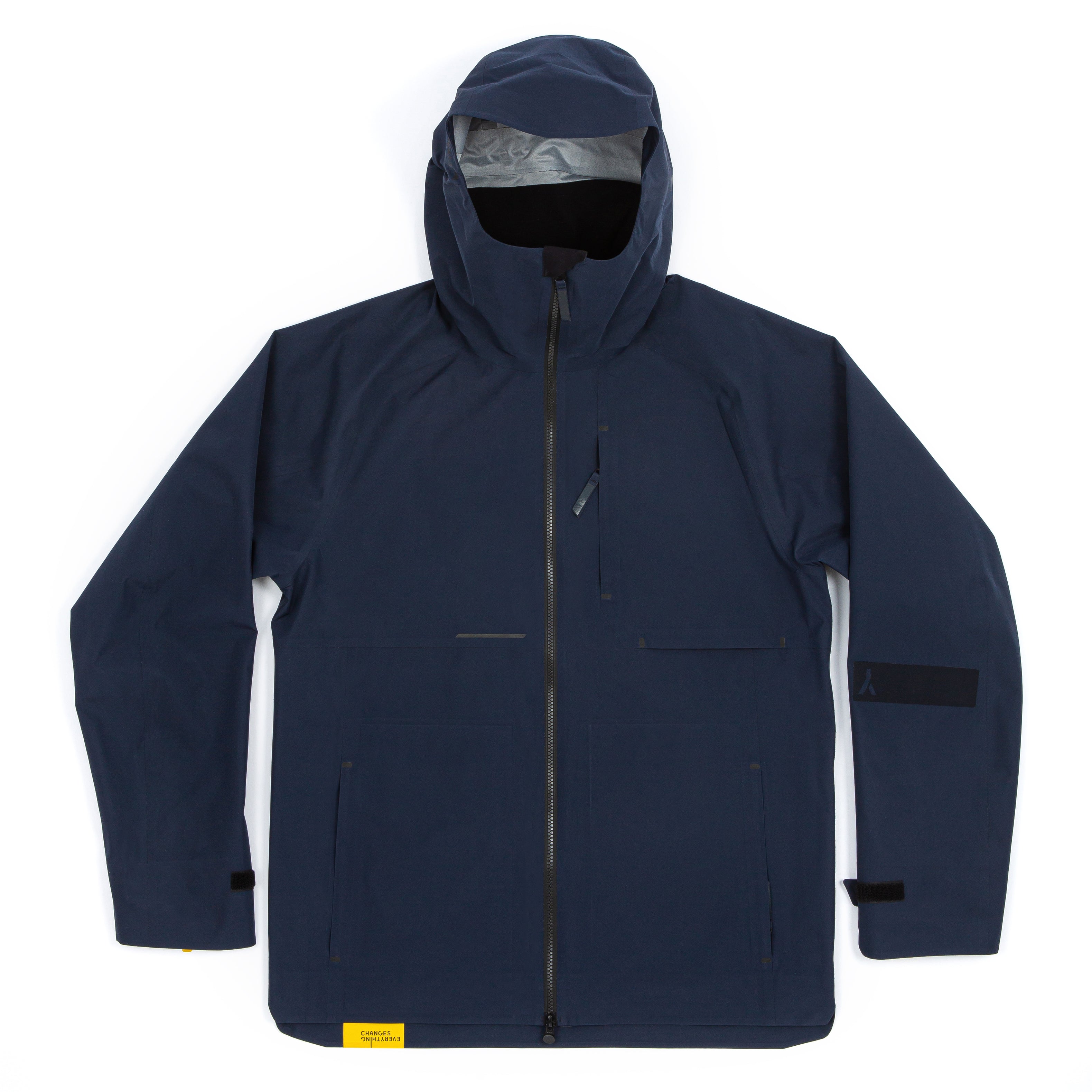 veste shell 3 couches membrane imperméable et respirante. Fabriquée en france. Recyclée et recyclable. Style et look gorpcore.