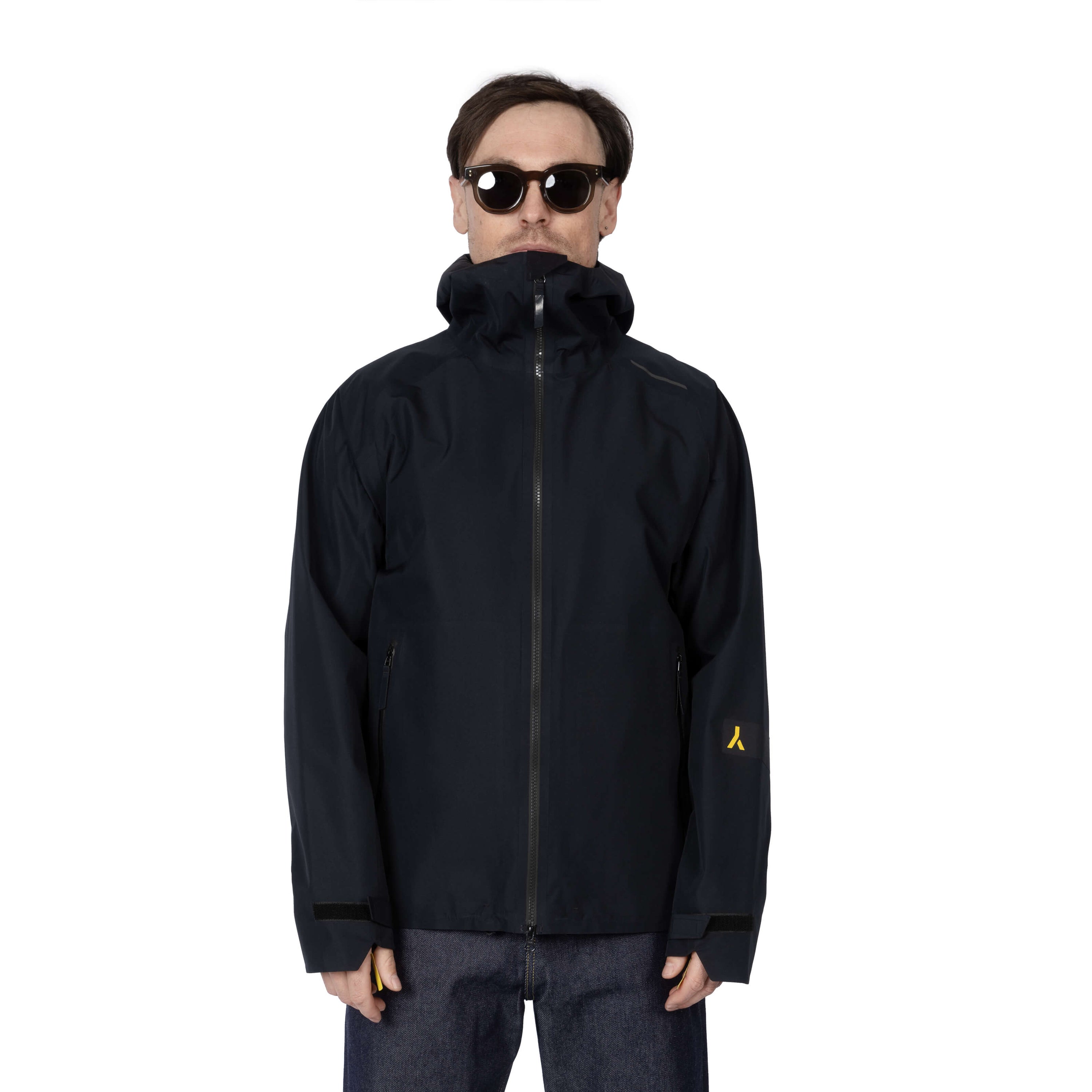 veste shell 3 couches membrane imperméable et respirante.  Fabriquée en france. Recyclée et recyclable. Style et look gorpcore.