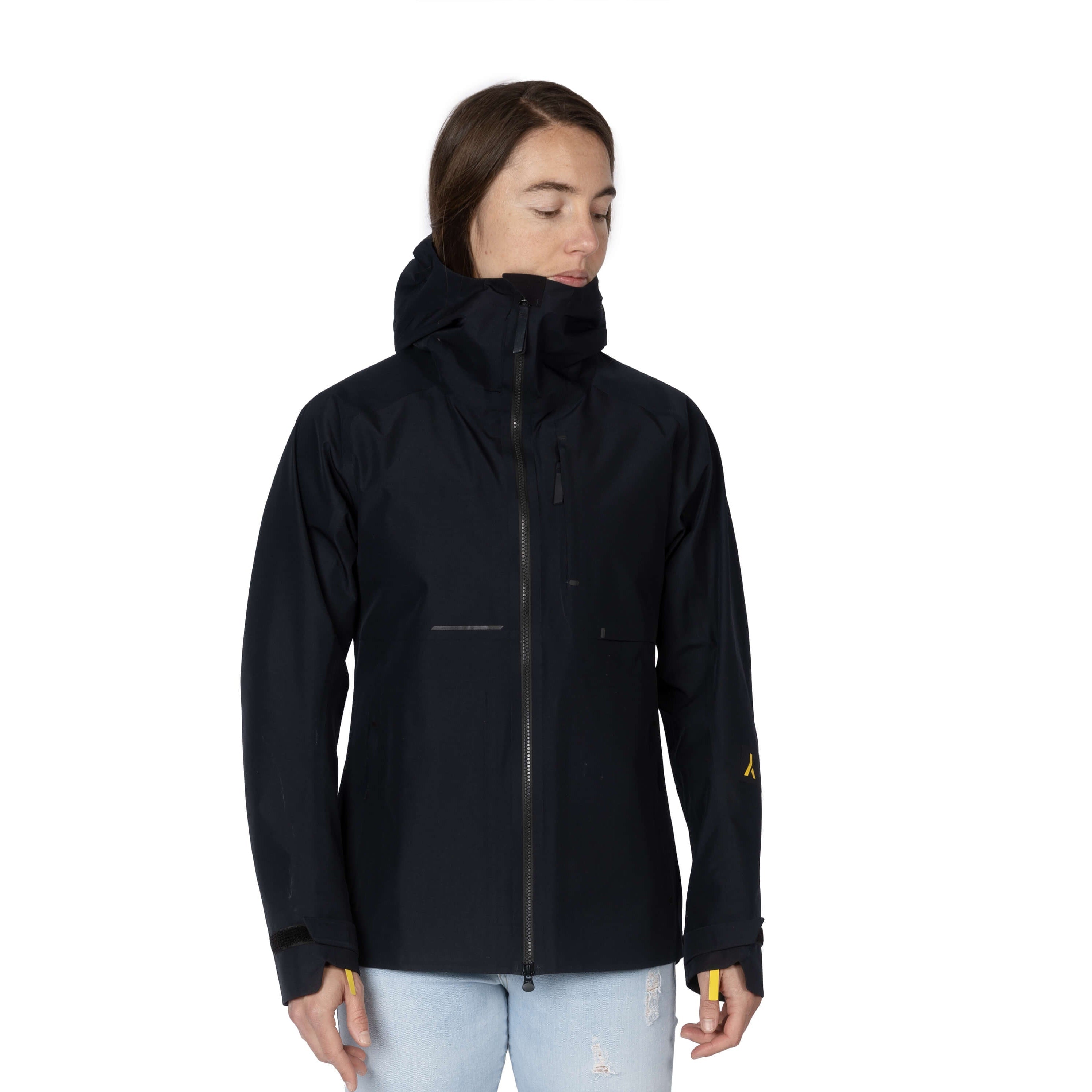veste shell 3 couches membrane imperméable et respirante.  Fabriquée en france. Recyclée et recyclable. Style et look gorpcore.
